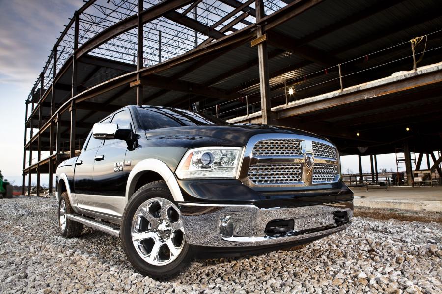  Dodge Ram 1500 2013 года  (фото 54 из 106)